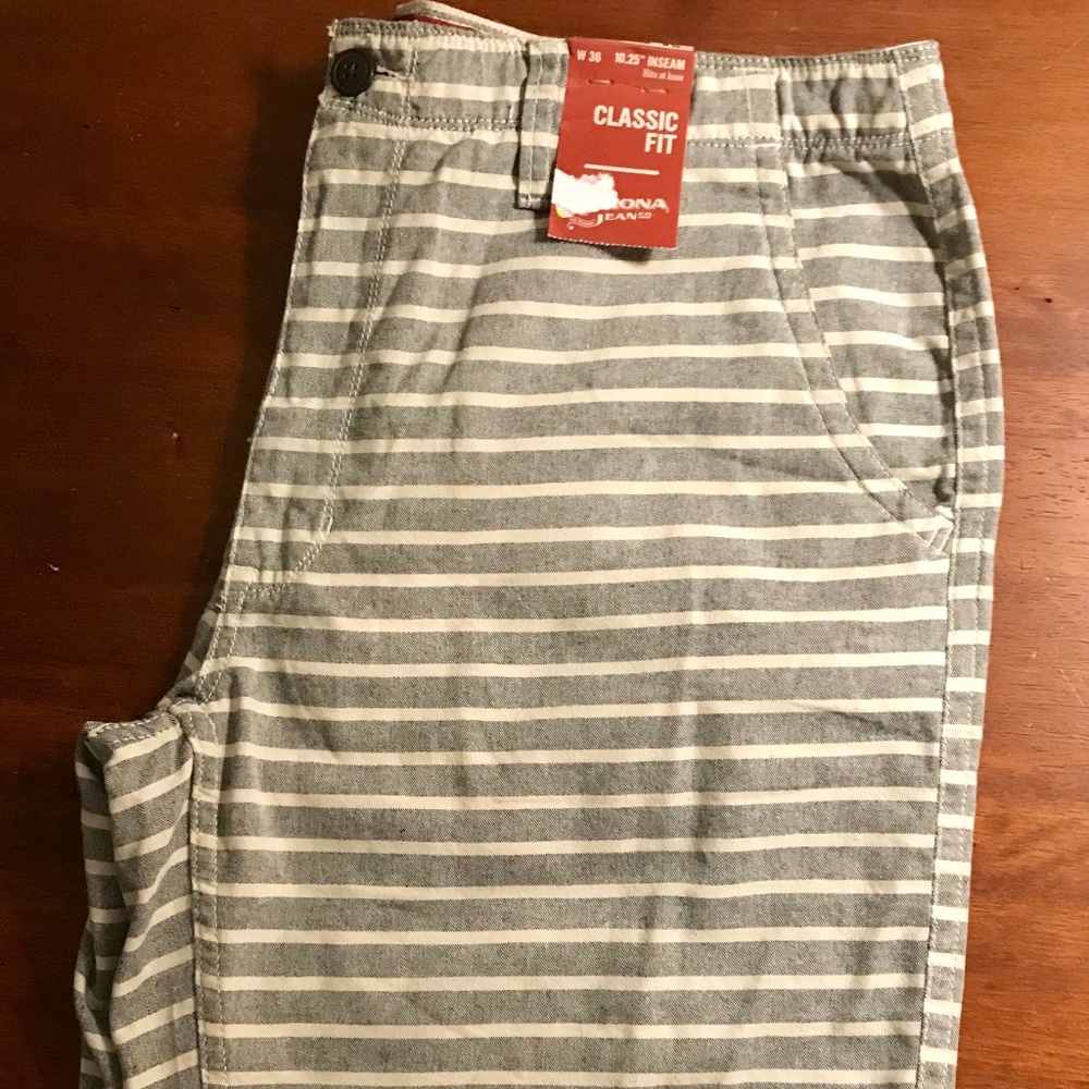 NEW Arizona Mens Striped Shorts Sz 36